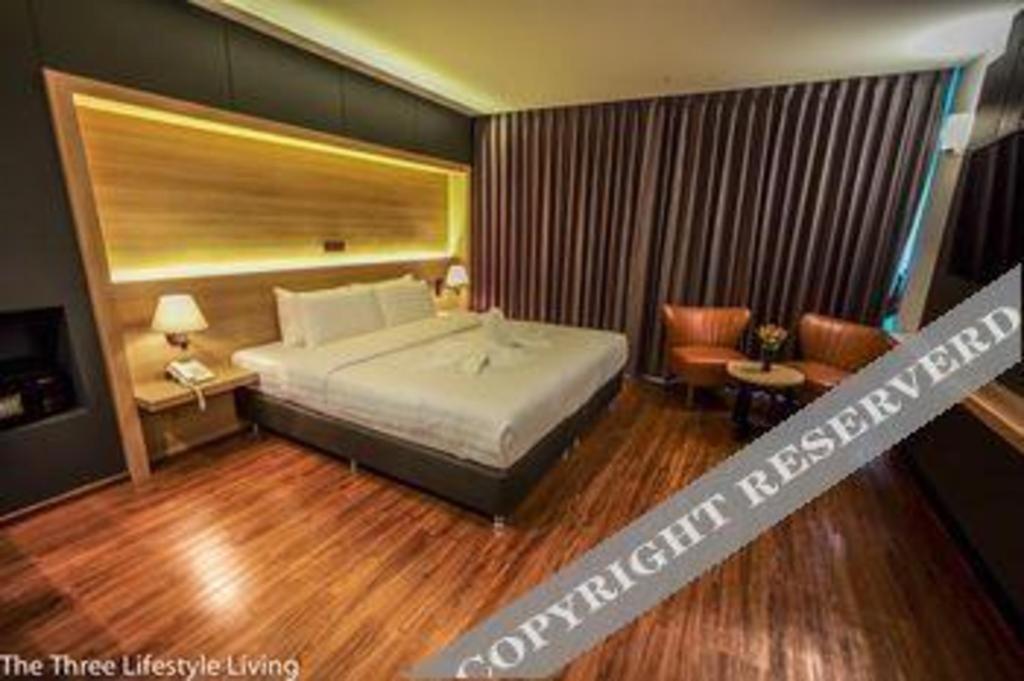 The Three Hat Yai Ngoại thất bức ảnh